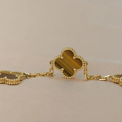 [Zalyn]LUCKY CLOVER 5-MOTIF BRACELET -  TIGER’S EYE COLLECTION