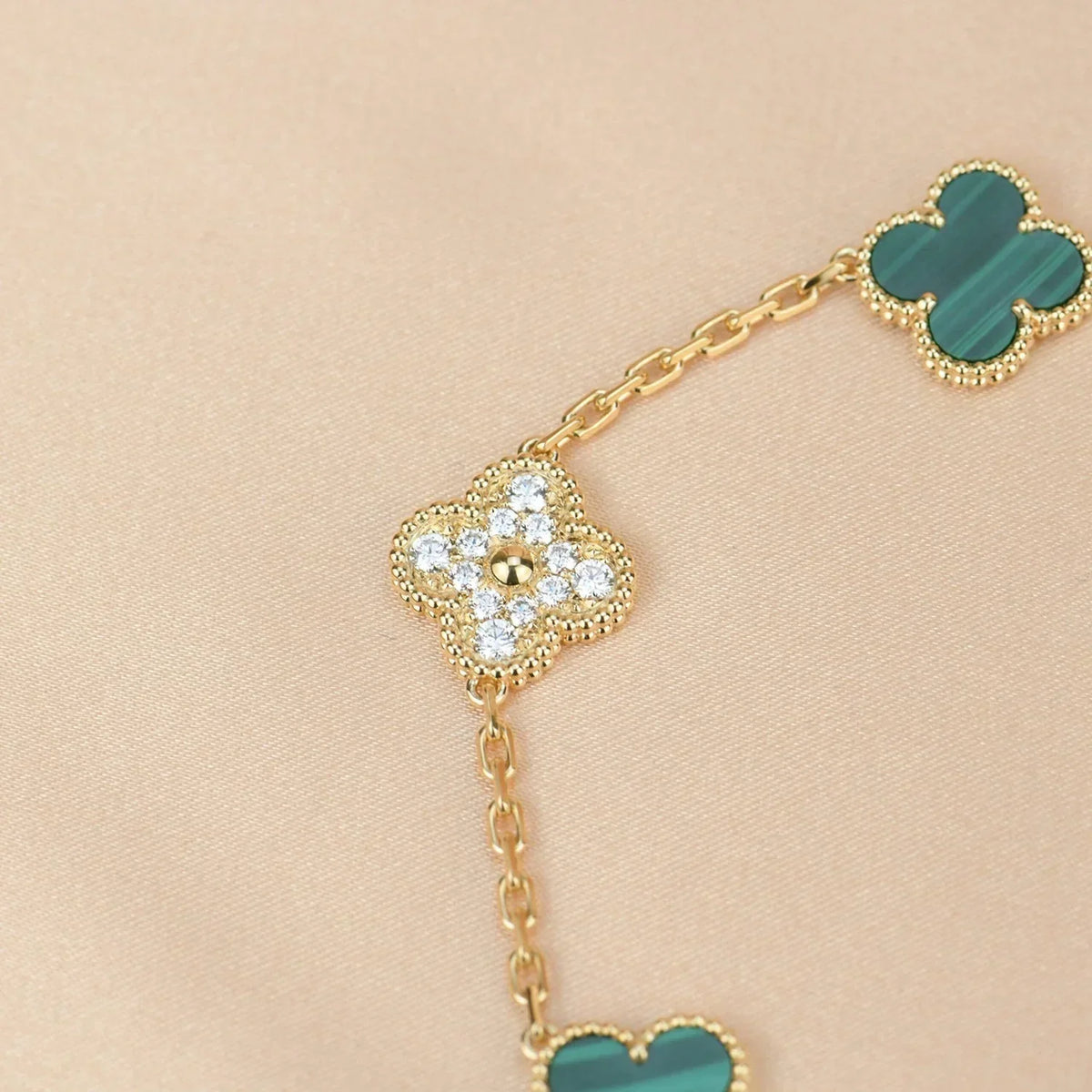 [Zalyn Jewelry ] CLOVER 5 MOTIF MALACHITE BRACELET COLLECTION