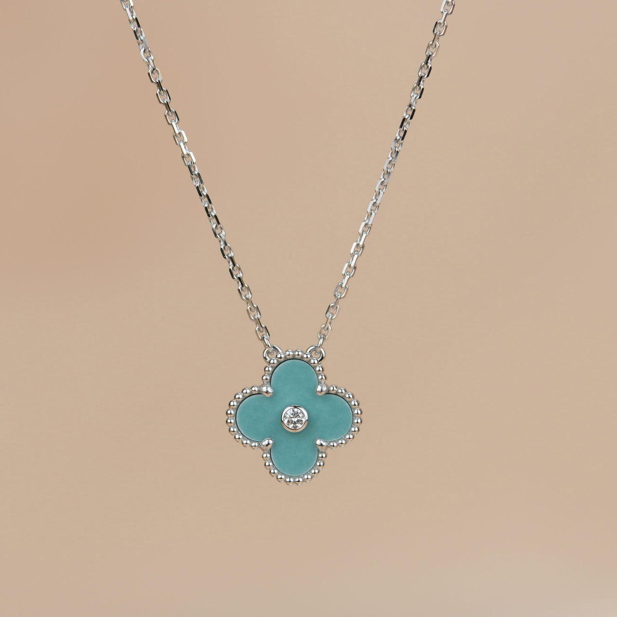 [Zalyn Jewelry ]CLOVER 15MM DIAMOND SVRES PORCELAIN  NECKLACE SILVER