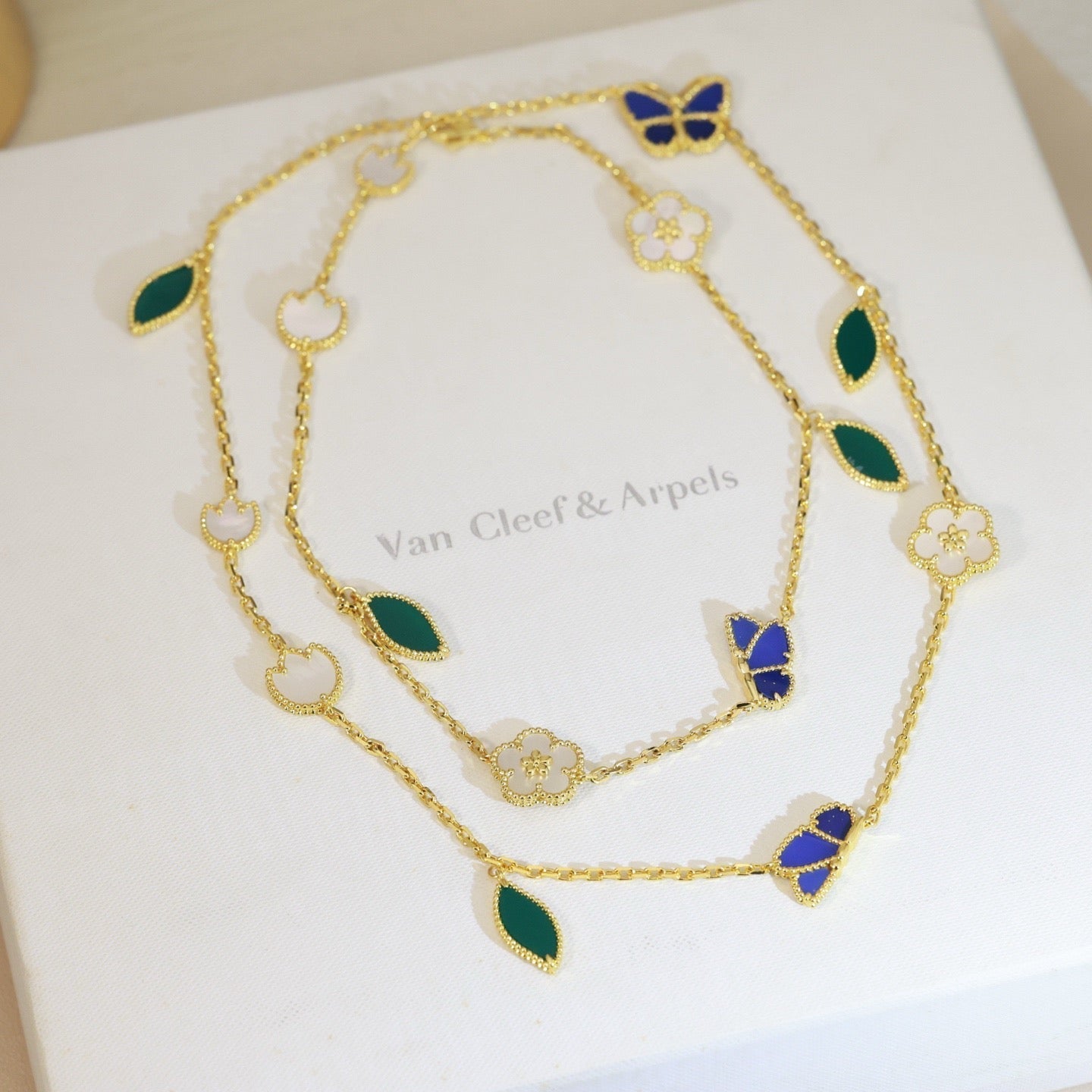 [Zalyn]LUCKY SPRING BUTTERFLY & FLOWER STATEMENT NECKLACE - 15-MOTIF FLORAL DESIGN