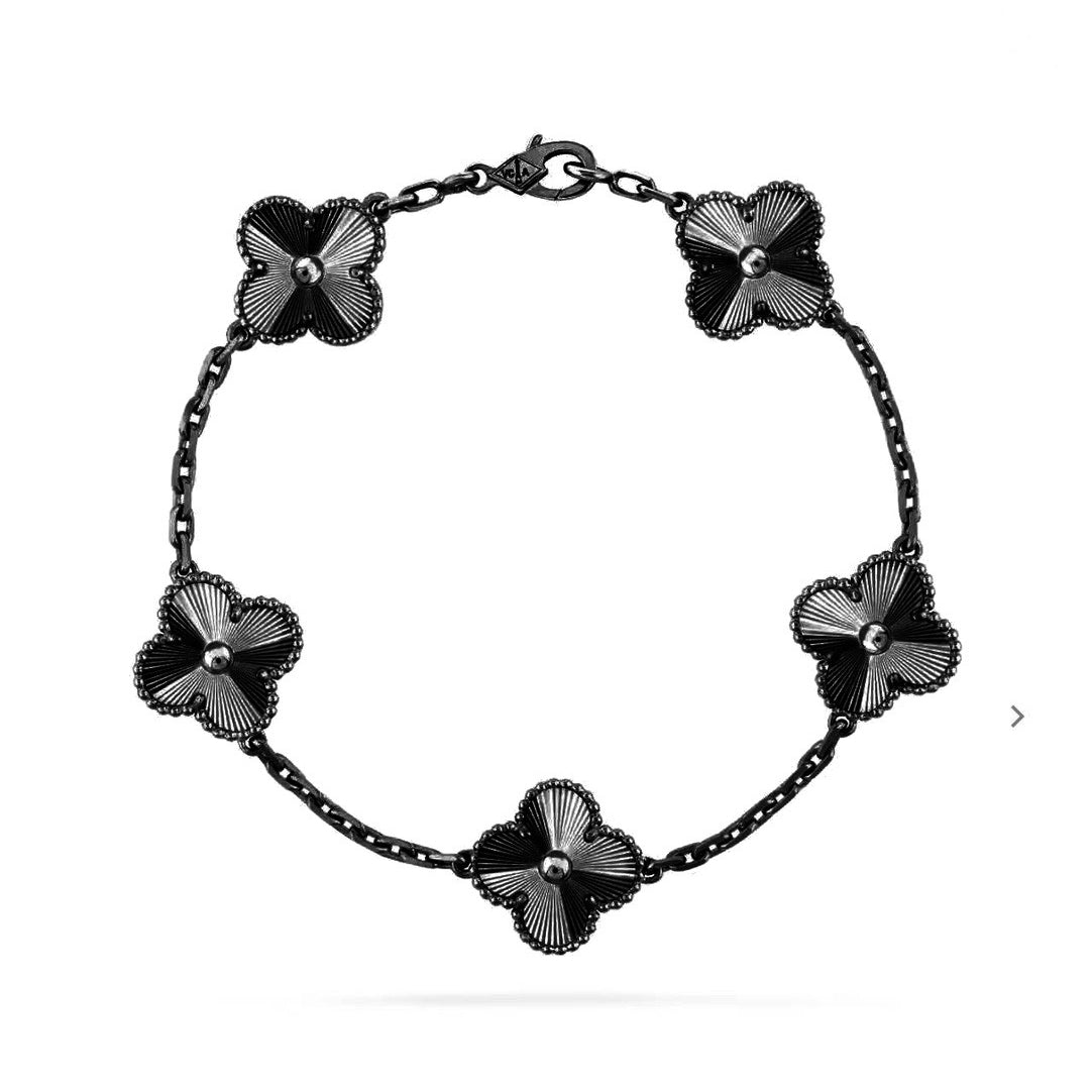 [Zalyn Jewelry ]CLOVER 5 MOTIF BLACK BRACELET
