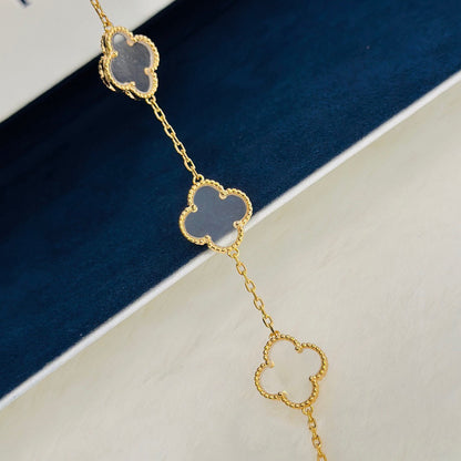[Zalyn Jewelry ]CLOVER 5 MOTIF ROCK CRYSTAL BRACELET