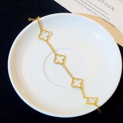 [Zalyn Jewelry ]CLOVER 5 MOTIF ROCK CRYSTAL BRACELET
