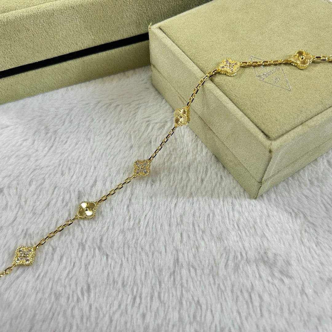 [Zalyn Jewelry ]CLOVER 6 MOTIF DIAMOND LASER BRACELET