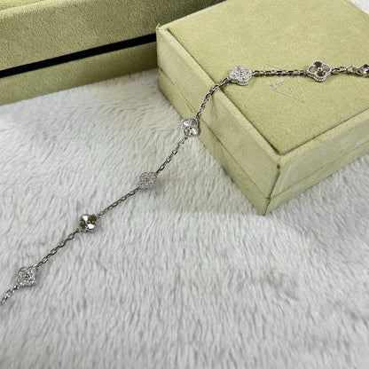 [Zalyn Jewelry ]CLOVER 6 MOTIF DIAMOND LASER BRACELET
