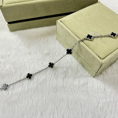 [Zalyn Jewelry ]CLOVER 6 MOTIF  ONYXS BRACELET