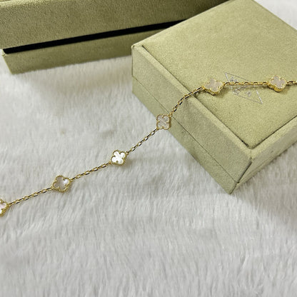 [Zalyn Jewelry ]CLOVER 6 MOTIF WHITE MOP BRACELET