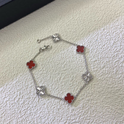 [Zalyn Jewelry ]CLOVER 6 MOTIF RED AGATE LASER BRACELET
