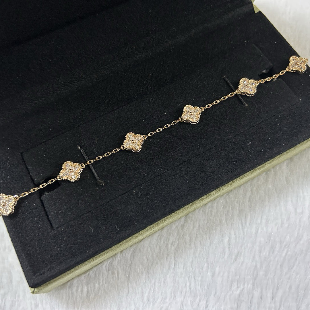 [Zalyn Jewelry ]CLOVER 6 MOTIF DIAMOND BRACELET