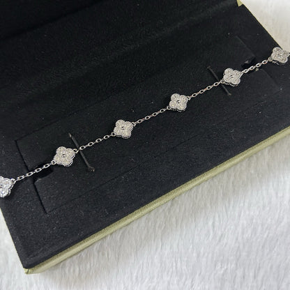 [Zalyn Jewelry ]CLOVER 6 MOTIF DIAMOND BRACELET