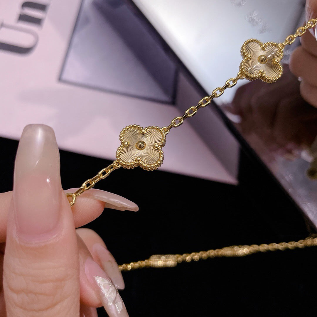 [Zalyn Jewelry ]CLOVER 10 MOTIFS LASER NECKLACE