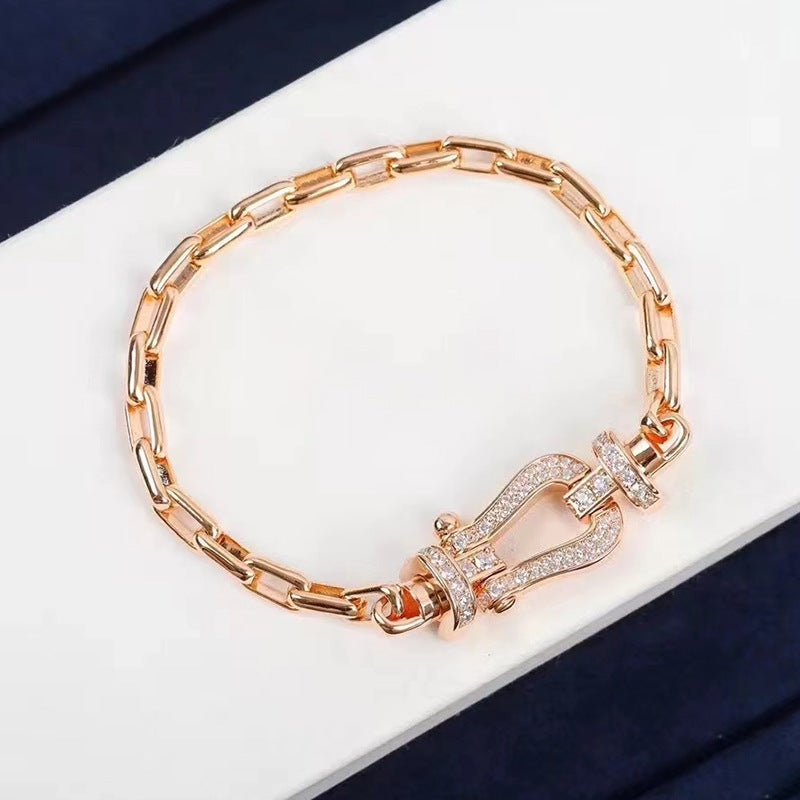 [Zalyn]FORCE LARGE HORSESHOE CLASP METAL BRACELET