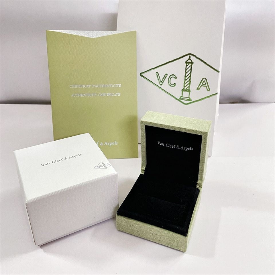 [Zalyn]CLOVER BRAND JEWELRY BOX