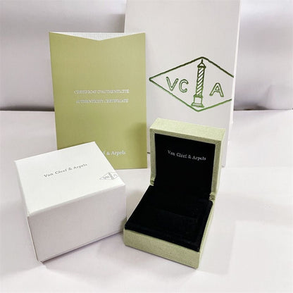 [Zalyn]CLOVER BRAND JEWELRY BOX