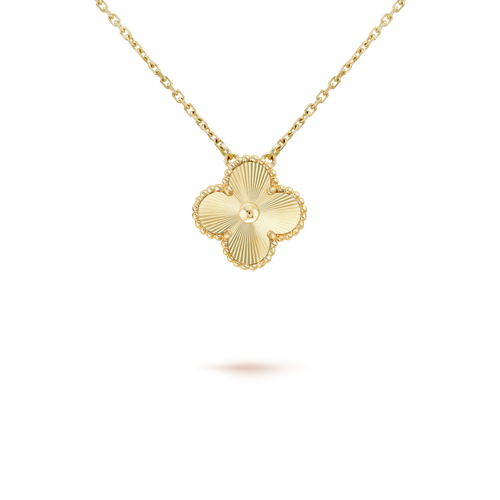 [Zalyn Jewelry ]CLOVER 15MM LASER NECKLACE