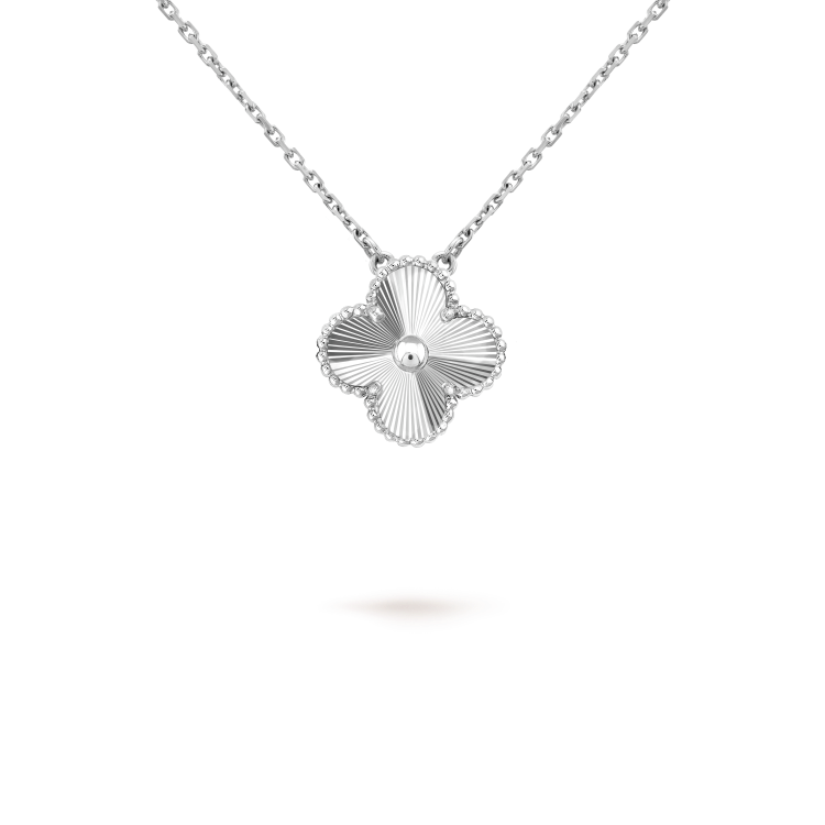 [Zalyn]15MM CLOVER FLOWER PENDANT NECKLACE WHITE GOLD COLLECTION
