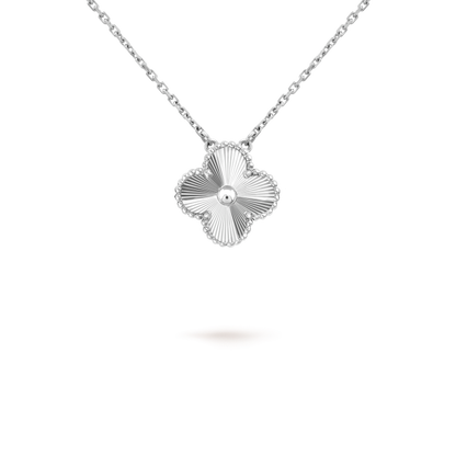 [Zalyn]15MM CLOVER FLOWER PENDANT NECKLACE WHITE GOLD COLLECTION