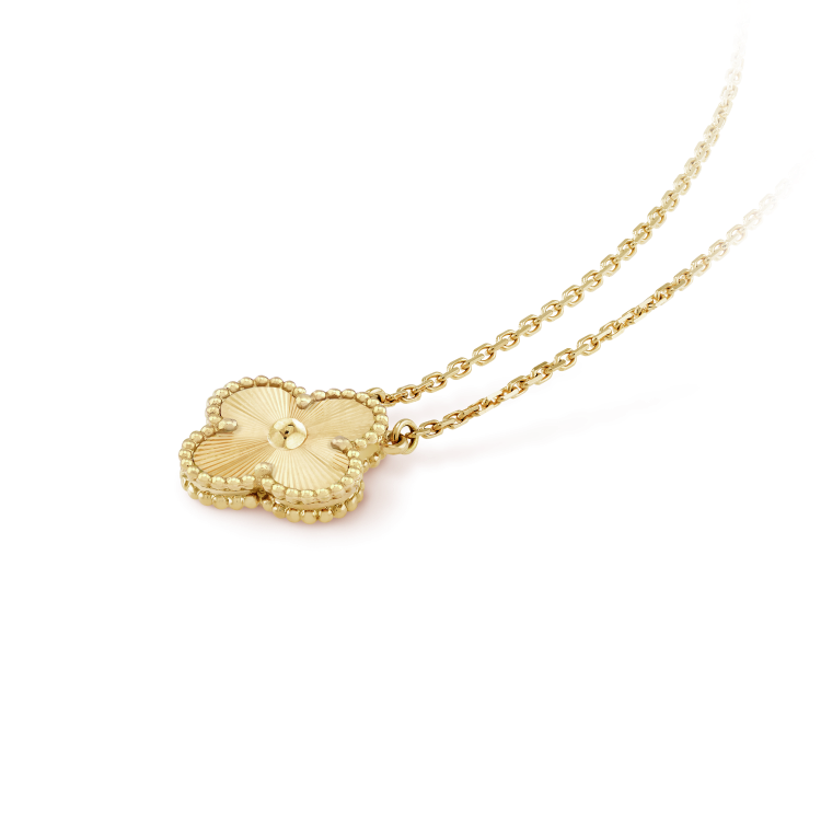 [Zalyn Jewelry ]CLOVER 15MM LASER NECKLACE