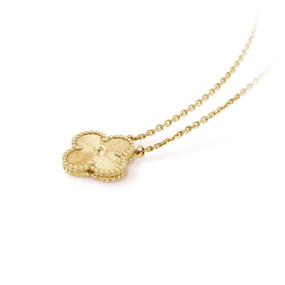 [Zalyn Jewelry ]CLOVER 15MM LASER NECKLACE