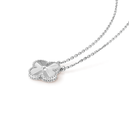 [Zalyn Jewelry ]CLOVER 15MM LASER NECKLACE SILVER