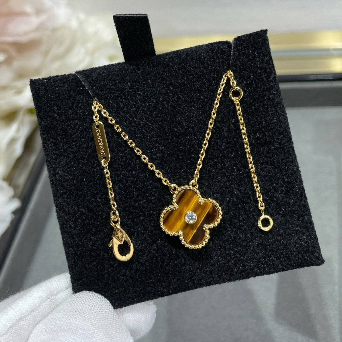 [Zalyn Jewelry ]CLOVER 15MM DIAMOND AND YELLOW TIGER'S EYE AGATE necklace