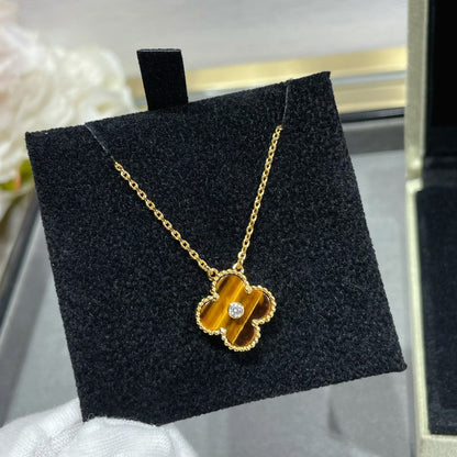 [Zalyn Jewelry ]CLOVER 15MM DIAMOND AND YELLOW TIGER'S EYE AGATE necklace