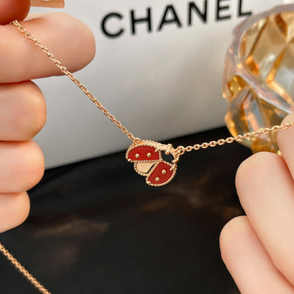 [Zalyn]LUCKY CARNELIAN LADYBUG CHARM NECKLACE