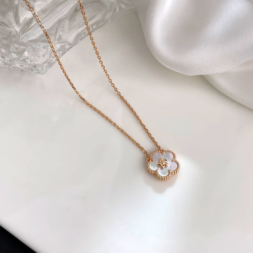 [Zalyn Jewelry ]LUCKY  WHITE MOP  PLUM BLOSSOM NECKLACE
