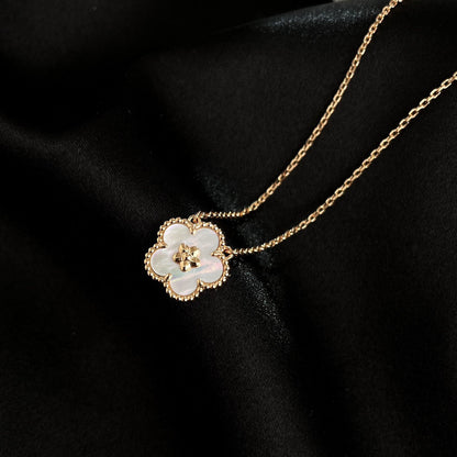 [Zalyn Jewelry ]LUCKY  WHITE MOP  PLUM BLOSSOM NECKLACE