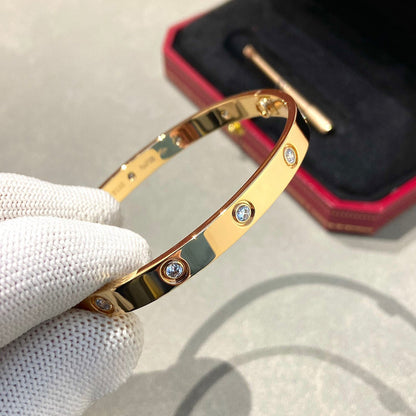 [Zalyn]CLASSIC 6.1MM LOVE BANGLE - 10-DIAMOND
