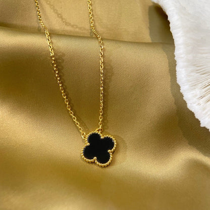 [Zalyn Jewelry ]CLOVER 15MM BLACK ONYX SINGLE FLOWER NECKLACE