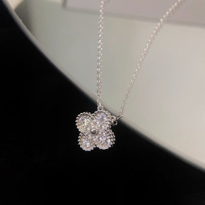 [Zalyn Jewelry ]CLOVER 15MM DIAMOND SINGLE FLOWER NECKLACE
