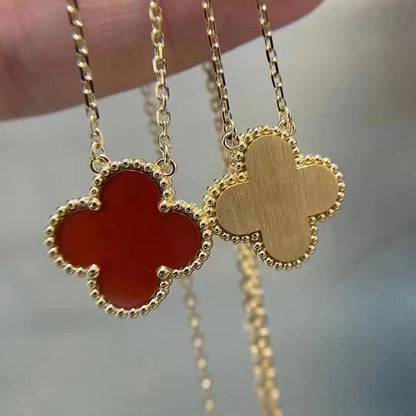 [Zalyn Jewelry ]CLOVER 15MM CARNELIAN SINGLE FLOWER NECKLACE