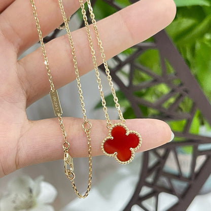 [Zalyn Jewelry ]CLOVER 15MM CARNELIAN SINGLE FLOWER NECKLACE