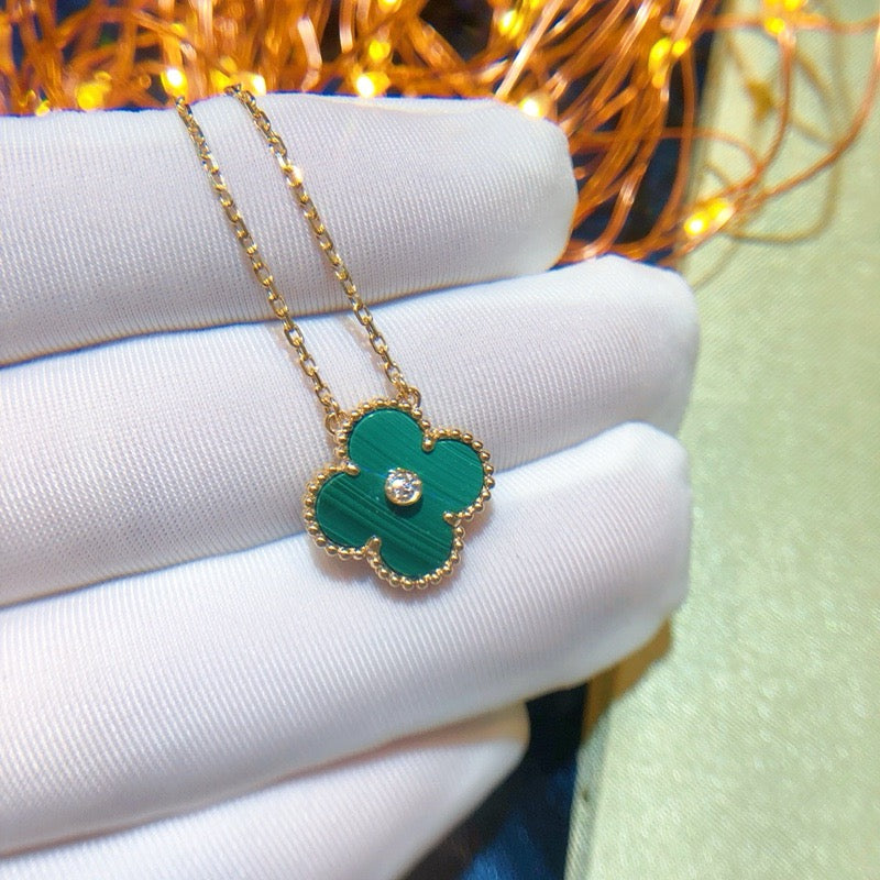 [Zalyn Jewelry ]CLOVER 15MM DIAMOND TURQUOISE NECKLACE