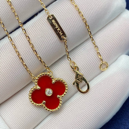 [Zalyn Jewelry ]CLOVER 15MM DIAMOND CARNELIAN NECKLACE