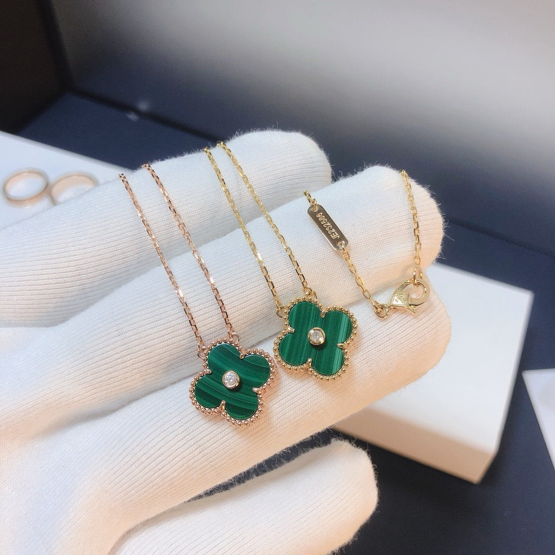 [Zalyn Jewelry ]CLOVER 15MM DIAMOND TURQUOISE NECKLACE