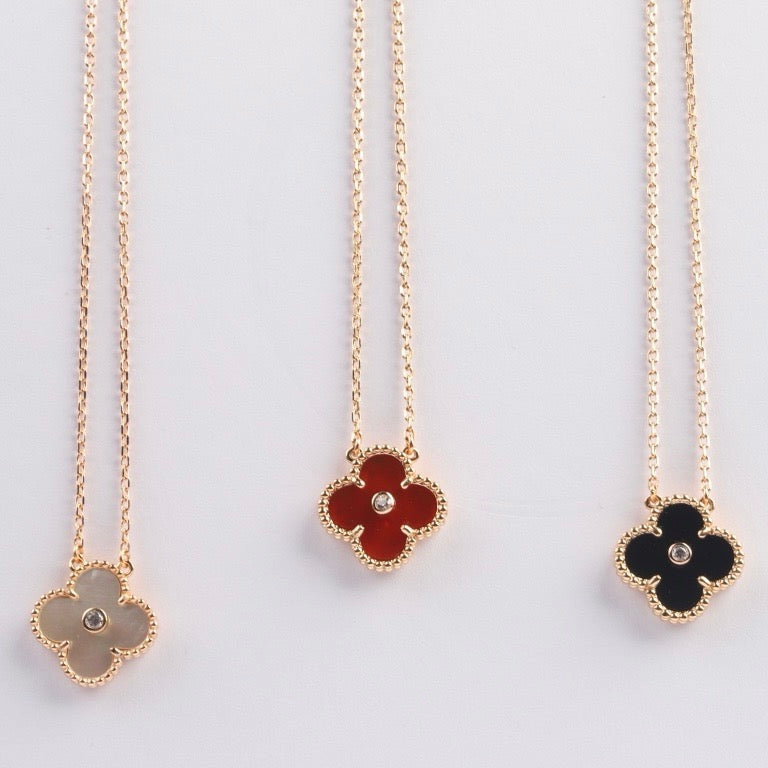 [Zalyn Jewelry ]CLOVER 15MM DIAMOND CARNELIAN NECKLACE