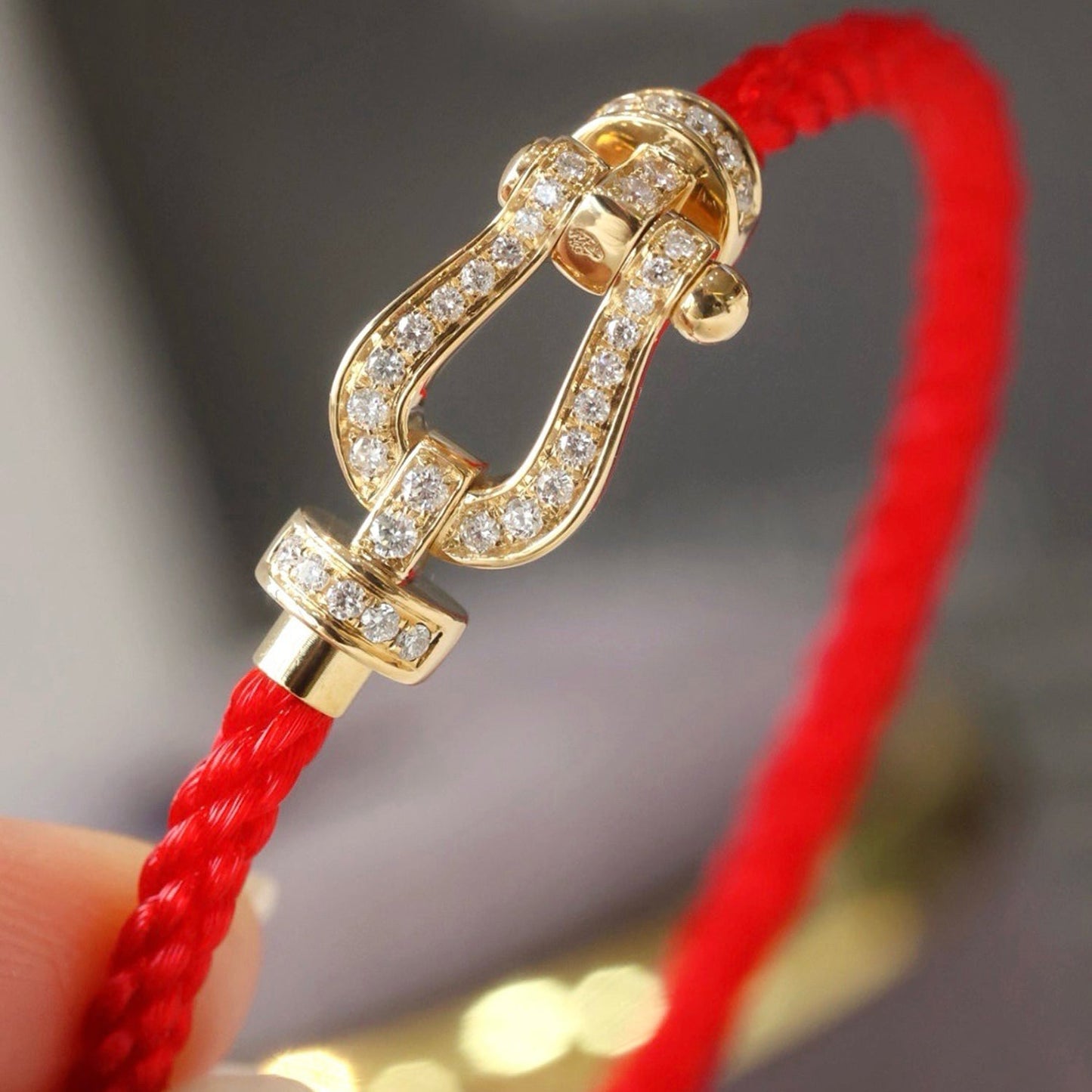 [Zalyn]FORCE LARGE HORSESHOE FULL DIAMOND BRACELET - WHITE GOLD