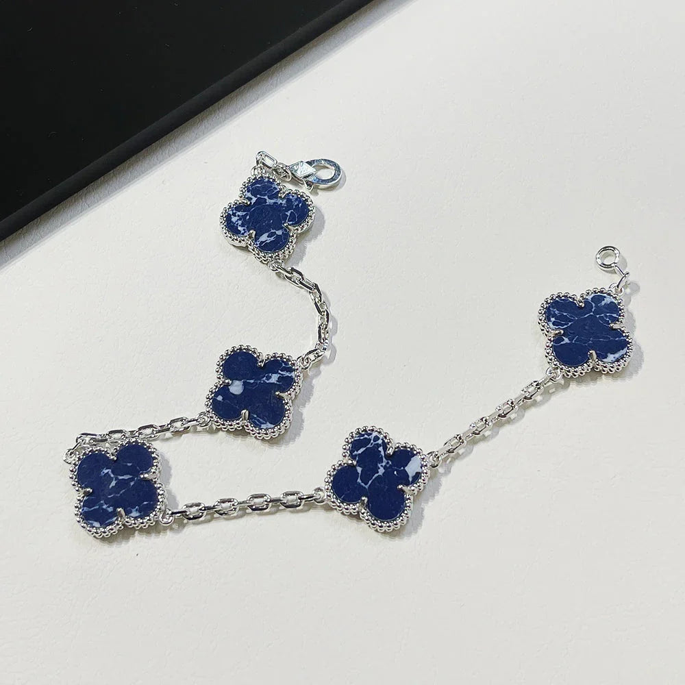 [Zalyn]LUCKY CLOVER 5-MOTIF BRACELET - PIETERSITE COLLECTION