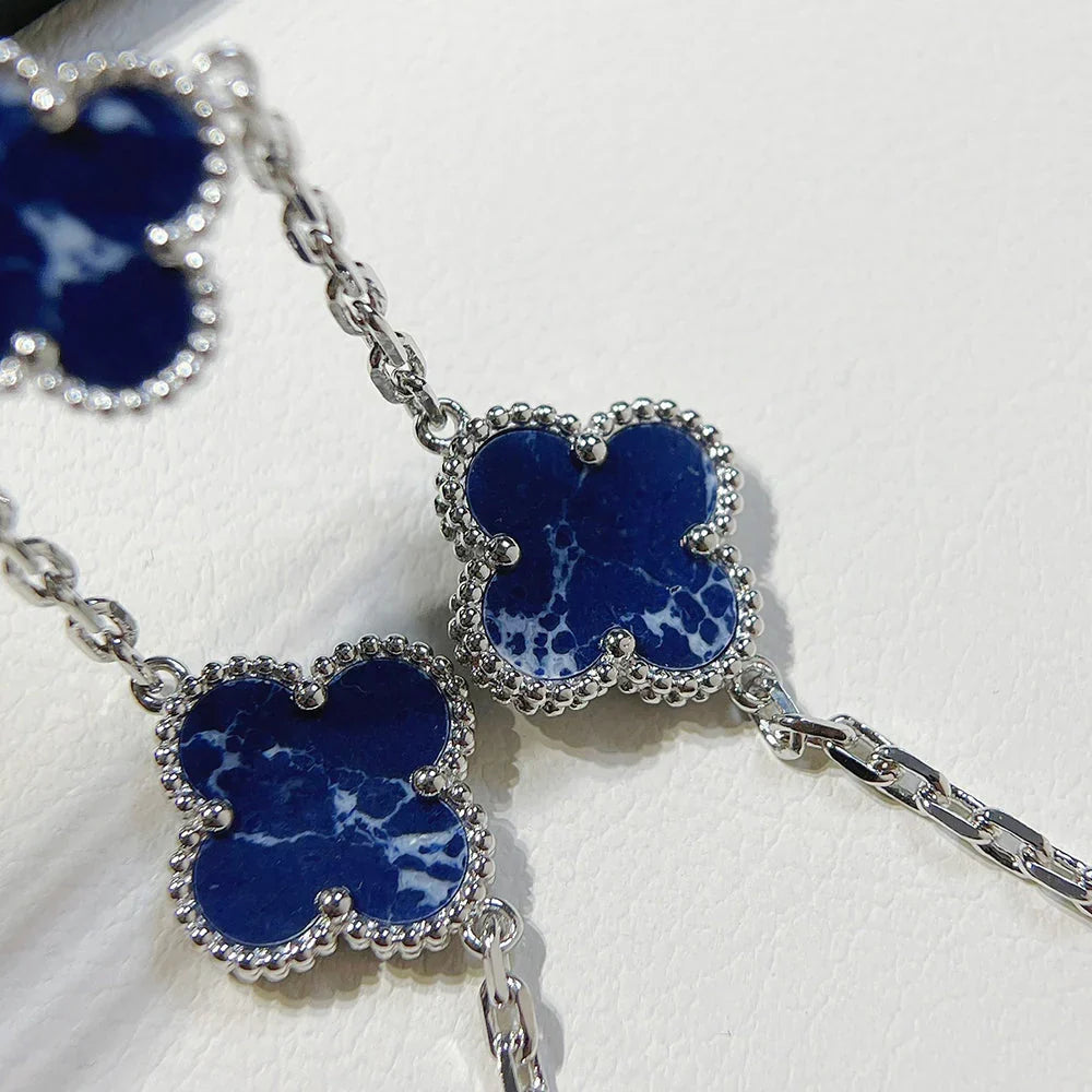 [Zalyn]LUCKY CLOVER 5-MOTIF BRACELET - PIETERSITE COLLECTION