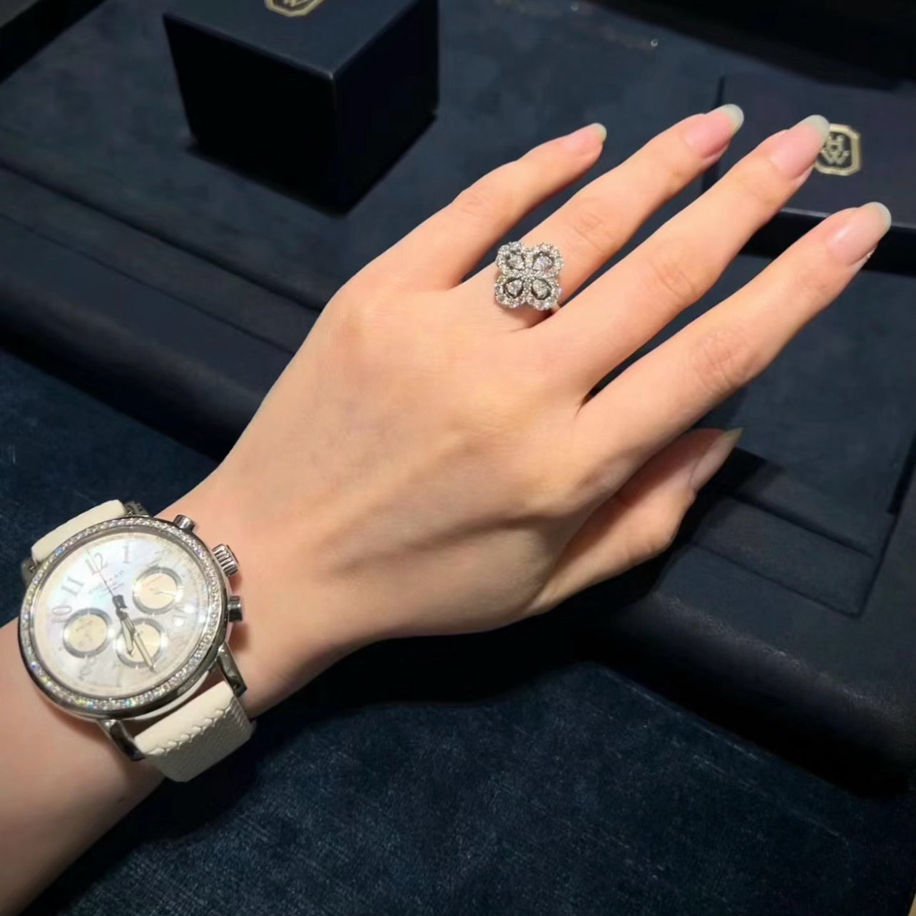 [Zalyn]LOOP RING FULL MOTIF DIAMOND 16MM SILVE