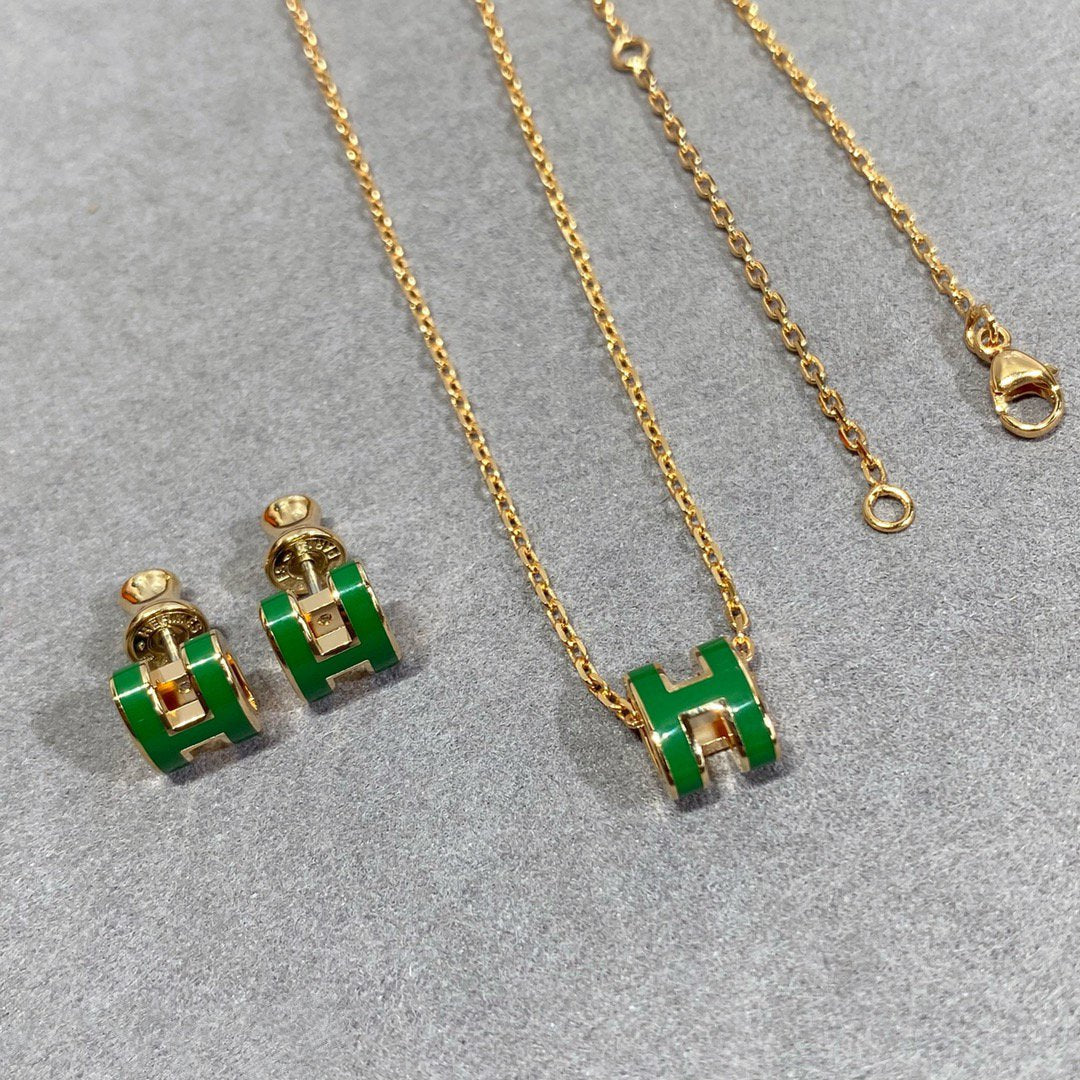 [Zalyn]POP H GREEN NECKLACE SILVER AND GOLD