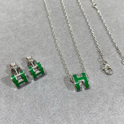 [Zalyn]POP H GREEN NECKLACE SILVER AND GOLD