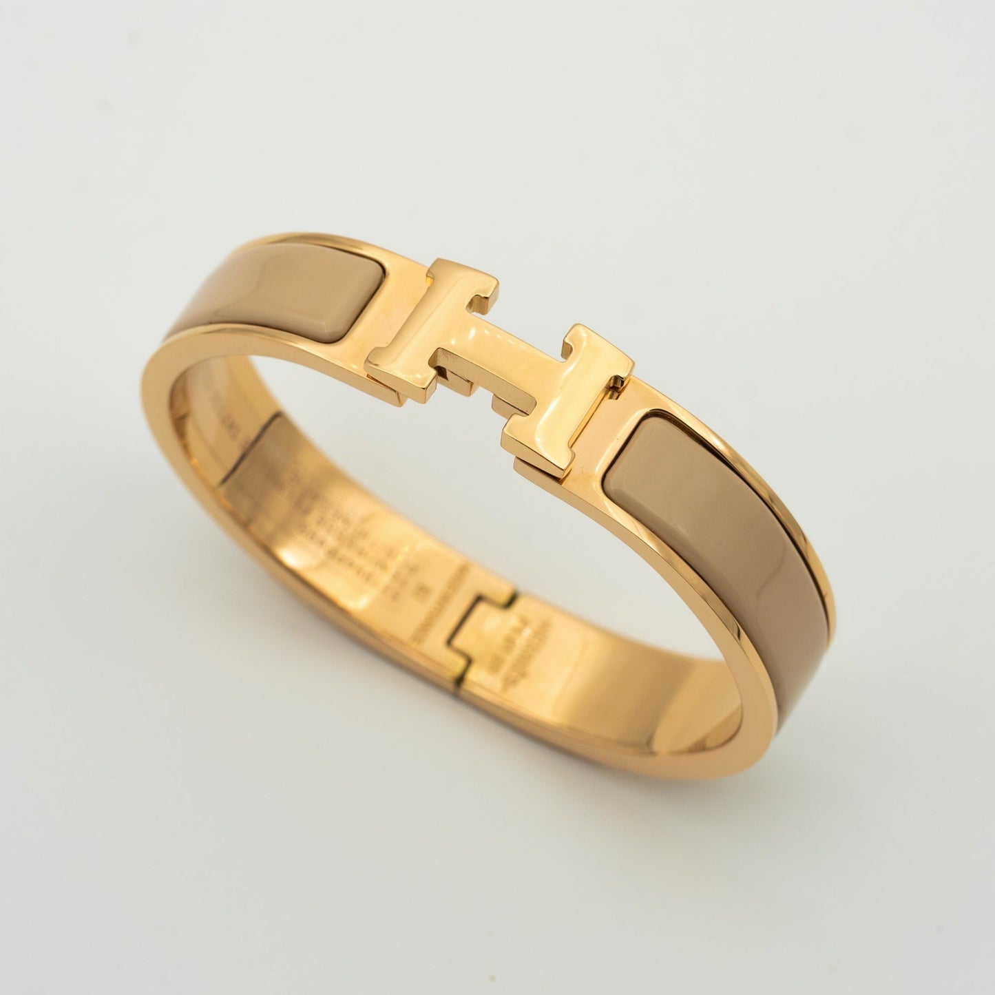 [Zalyn]H GREY BRACELET