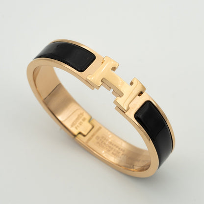 [Zalyn]H BLACK BRACELET