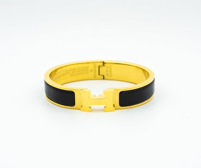 [Zalyn]H BLACK BRACELET
