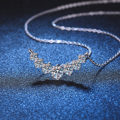 [Zalyn]MINIMALIST CURVED SMILE MOISSANITE NECKLACE