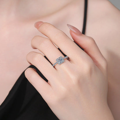 [Zalyn]DAINTY SUGAR-CUBE MOISSANITE RING