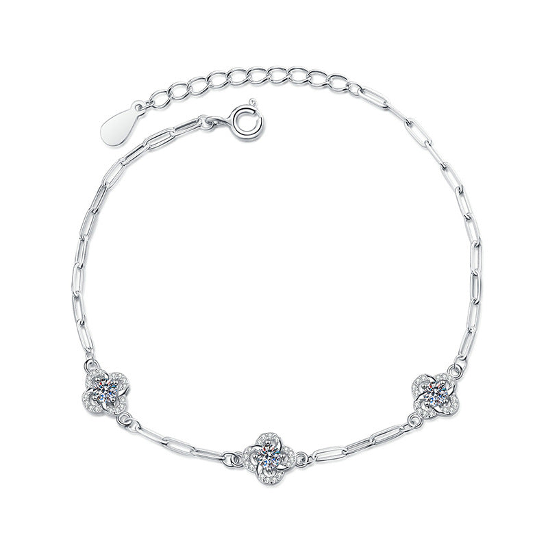 [Zalyn]TRIPLE-CLOVER MOISSANITE BRACELET